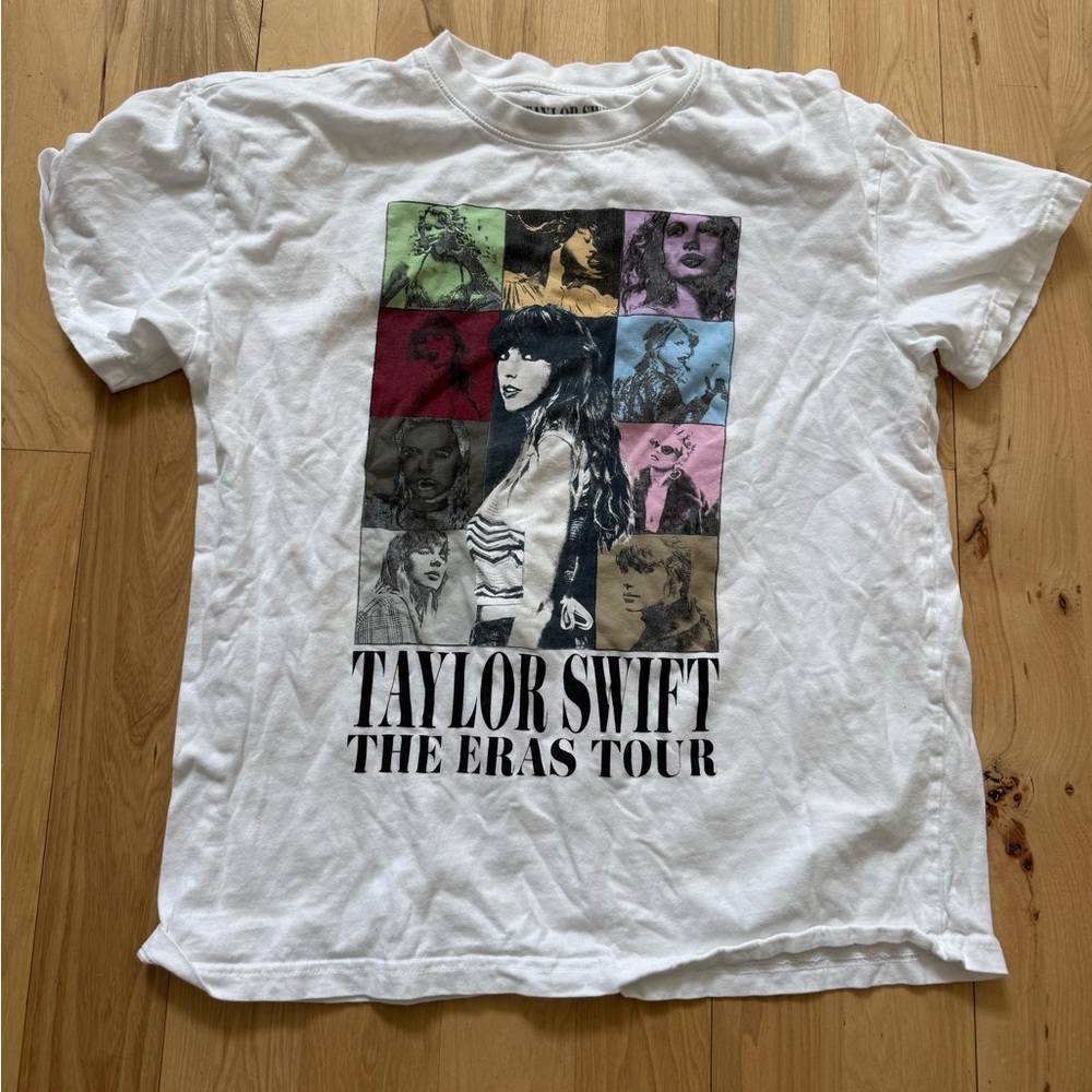 Taylor Swift The Eras Tour 2023 T-Shirt Official Concert Graphic Tee White Sz M